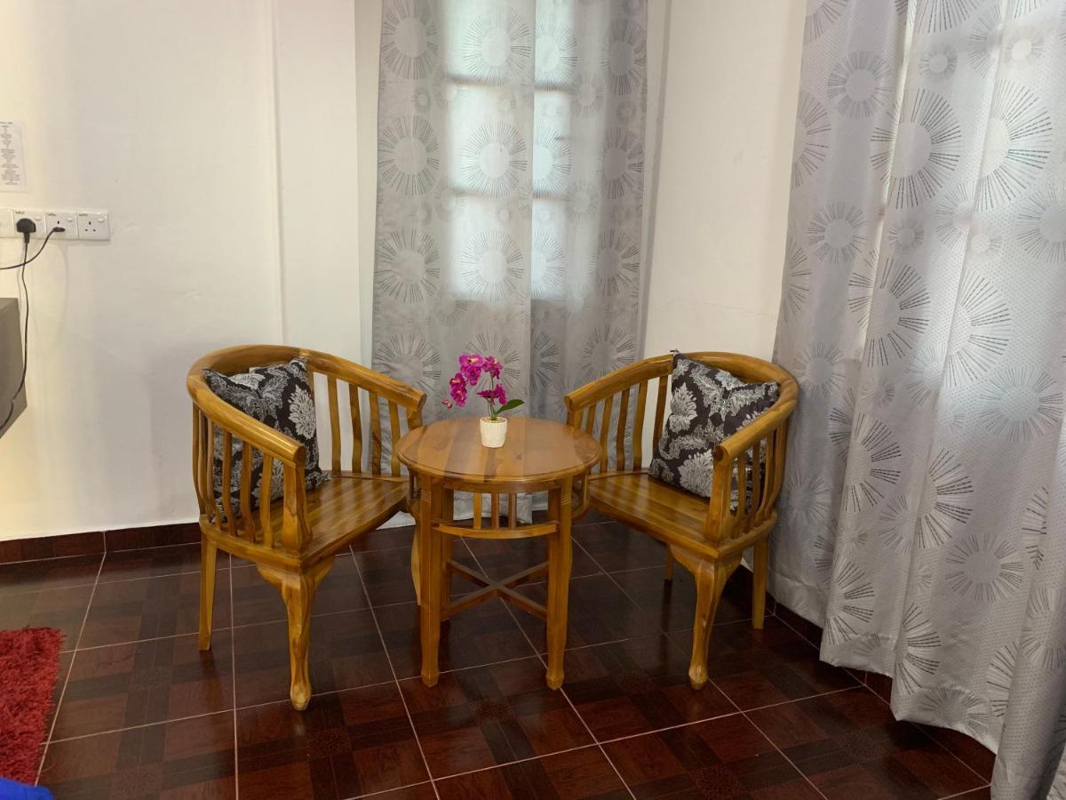 Wan Danisha Villa Inn Kota Bharu Ngoại thất bức ảnh